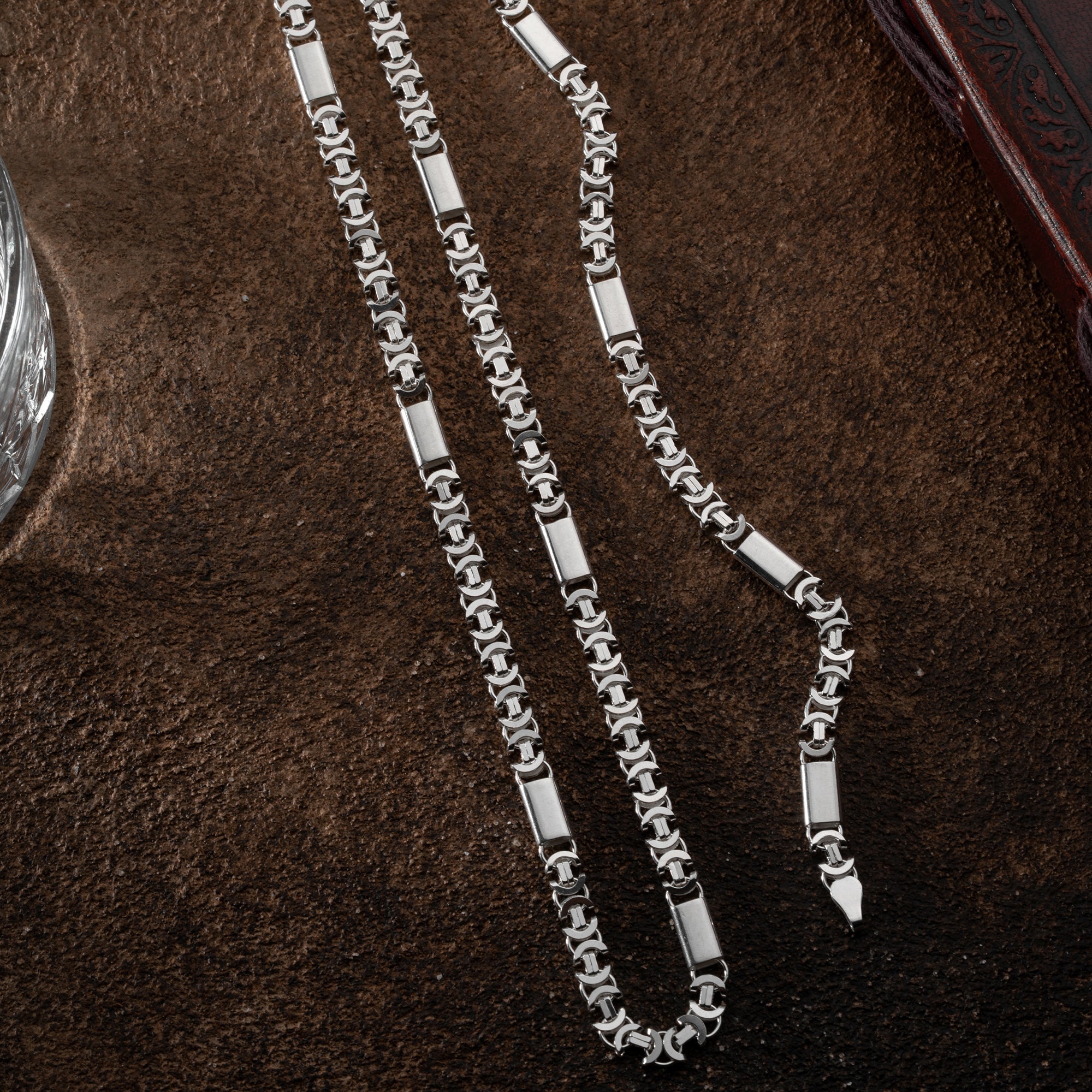 Plattenkönigskette Flach Set 6 mm aus 925 Silber, detailreiche, elegante Silberkette mit flachen Platten, von Ketten Boss.
