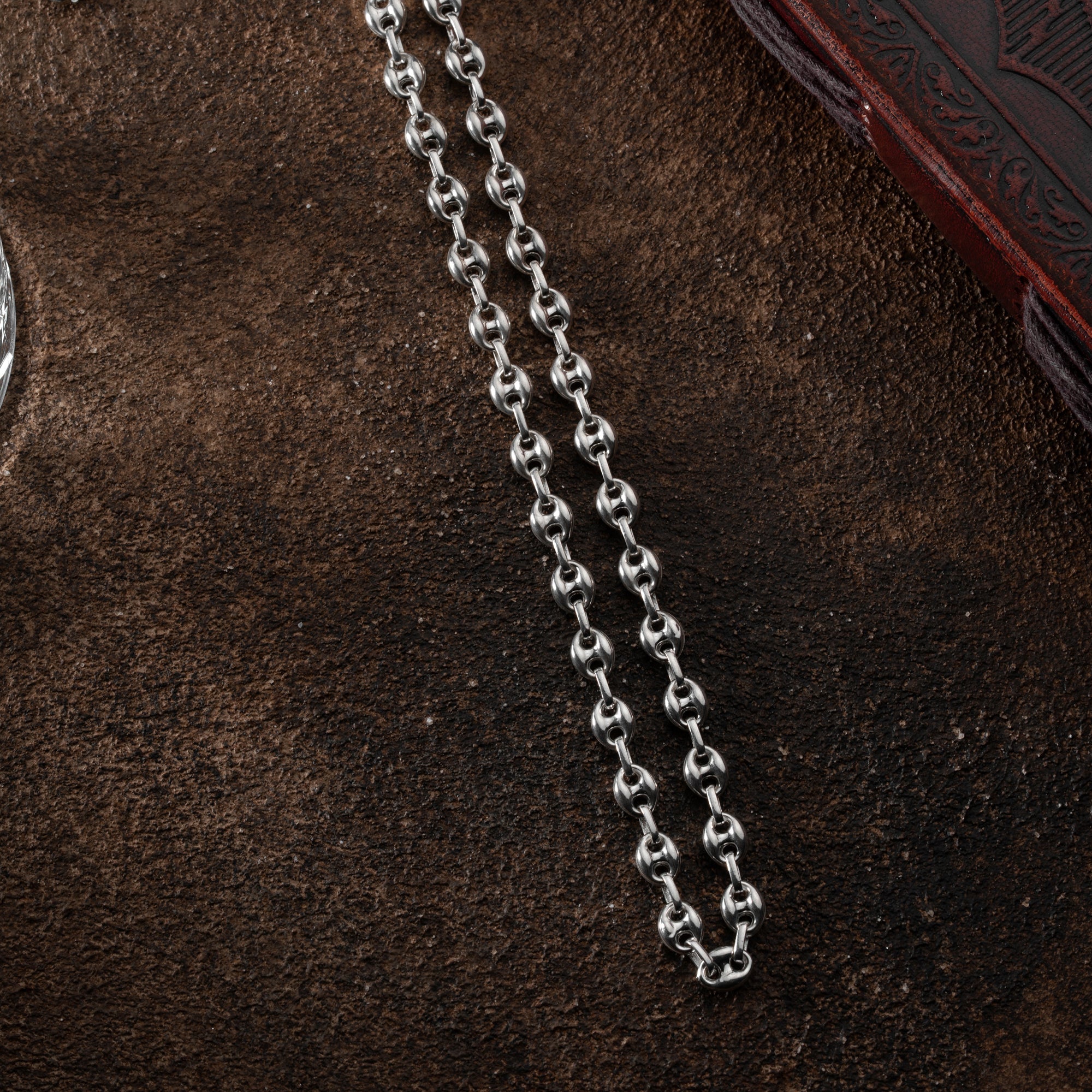 Silberne Bohnens-Halskette aus 925er Silber, detailreiche Ketten Boss Schmuck mit Bohnen-Design.
