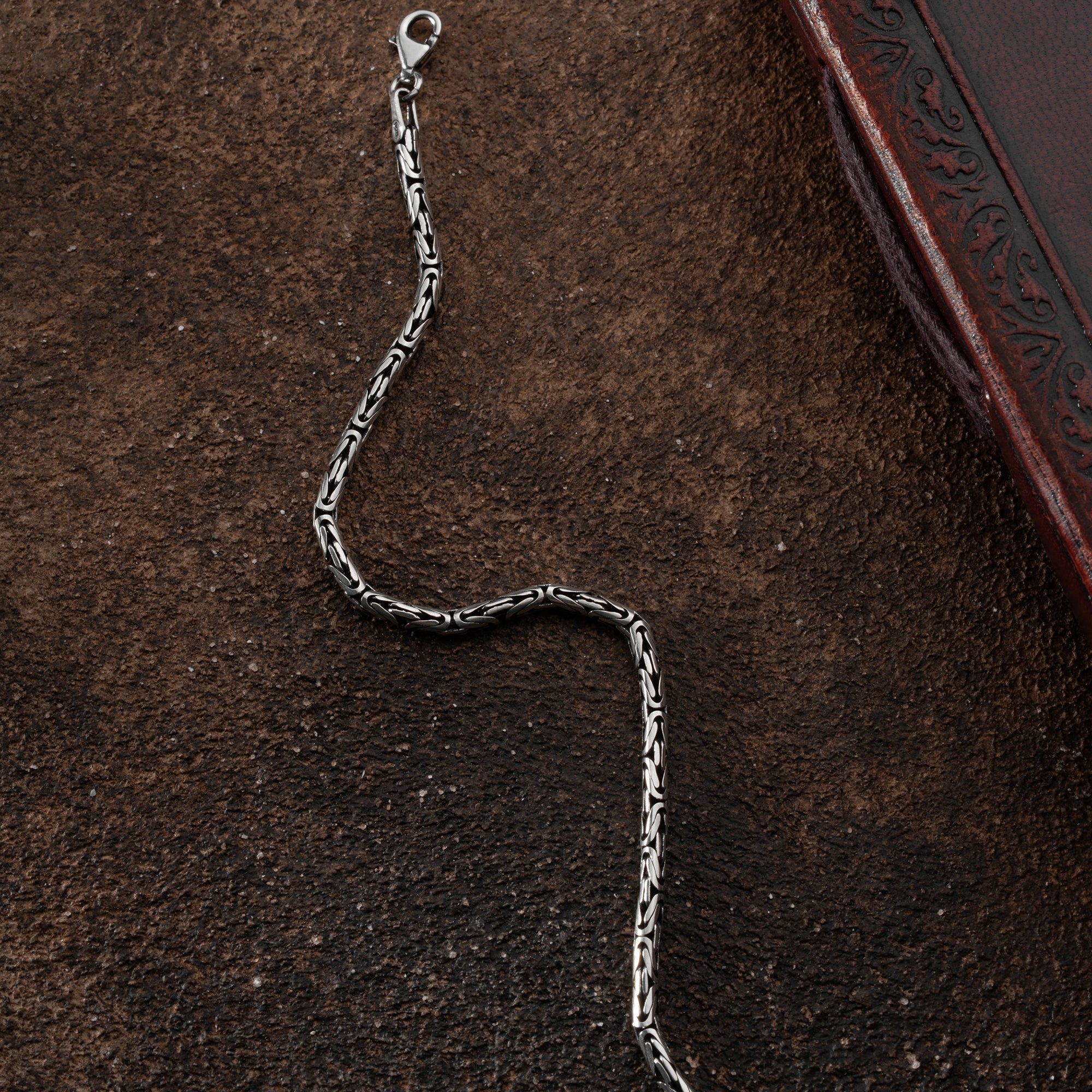 Ovales oxidiertes Silberarmband mit 3 mm Breite, handgefertigt, von Ketten Boss, echtes 925er Silber, detailreiche Oberfläche