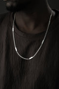 925 Silber Cuban Kette von Ketten Boss, Nahaufnahme der glänzenden, dickeren Silberkette mit kubanischem Design