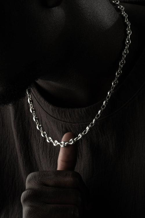 925 Silber Bohnens-Halskette von Ketten Boss, detailreiche Kette mit Bohnen-Design, eleganter Schmuck für Damen