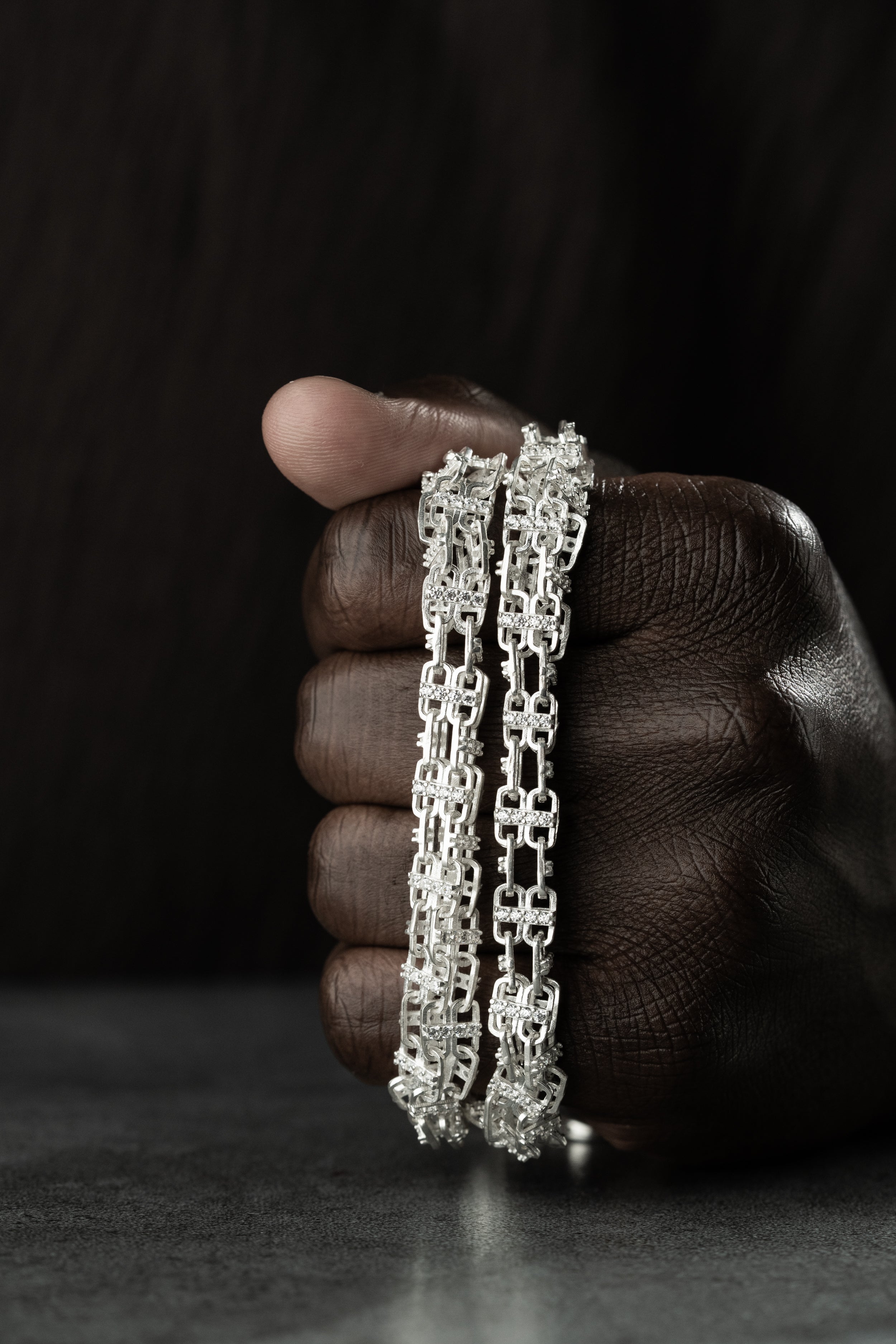 Silber Kätzchenkette von Ketten Boss, 925 Sterlingsilber, detaillierte Kettenkette mit Katzenmotiv, elegante Schmuckkette