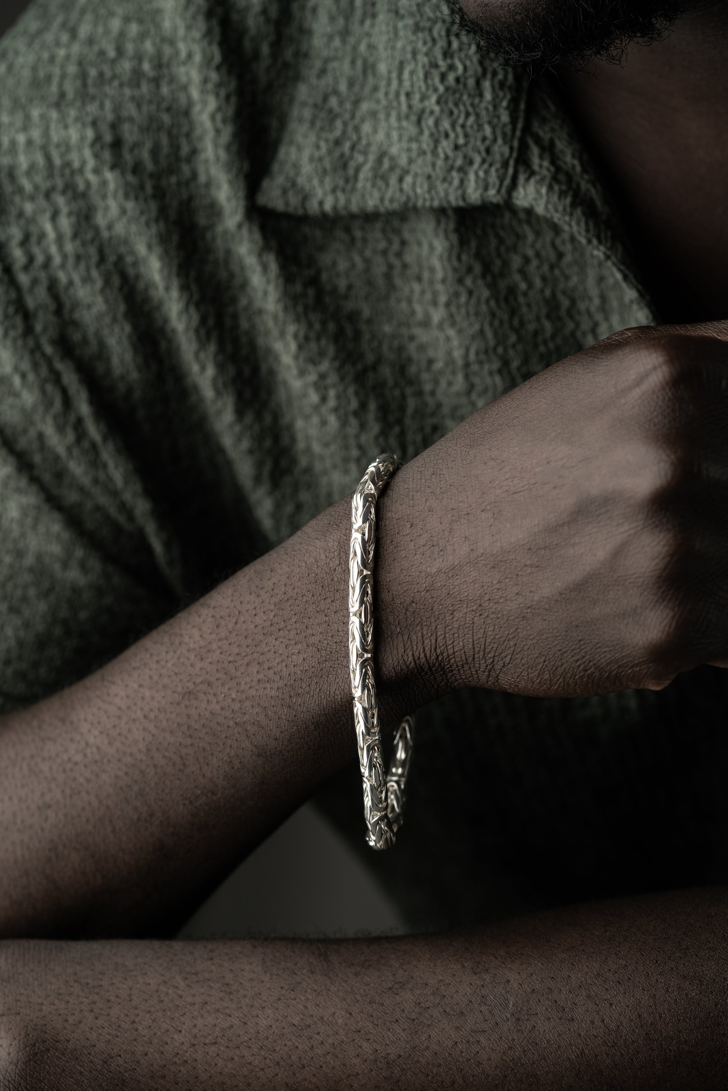 Ovales Kettenarmband aus 925 Silber von Ketten Boss, feine 5 mm Breite, elegant und hochwertig gestaltet.