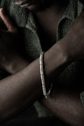 Ovales Silberarmband mit 5 mm Breite aus 925er Silber, detailreiche Ketten Boss Schmuckaufnahme