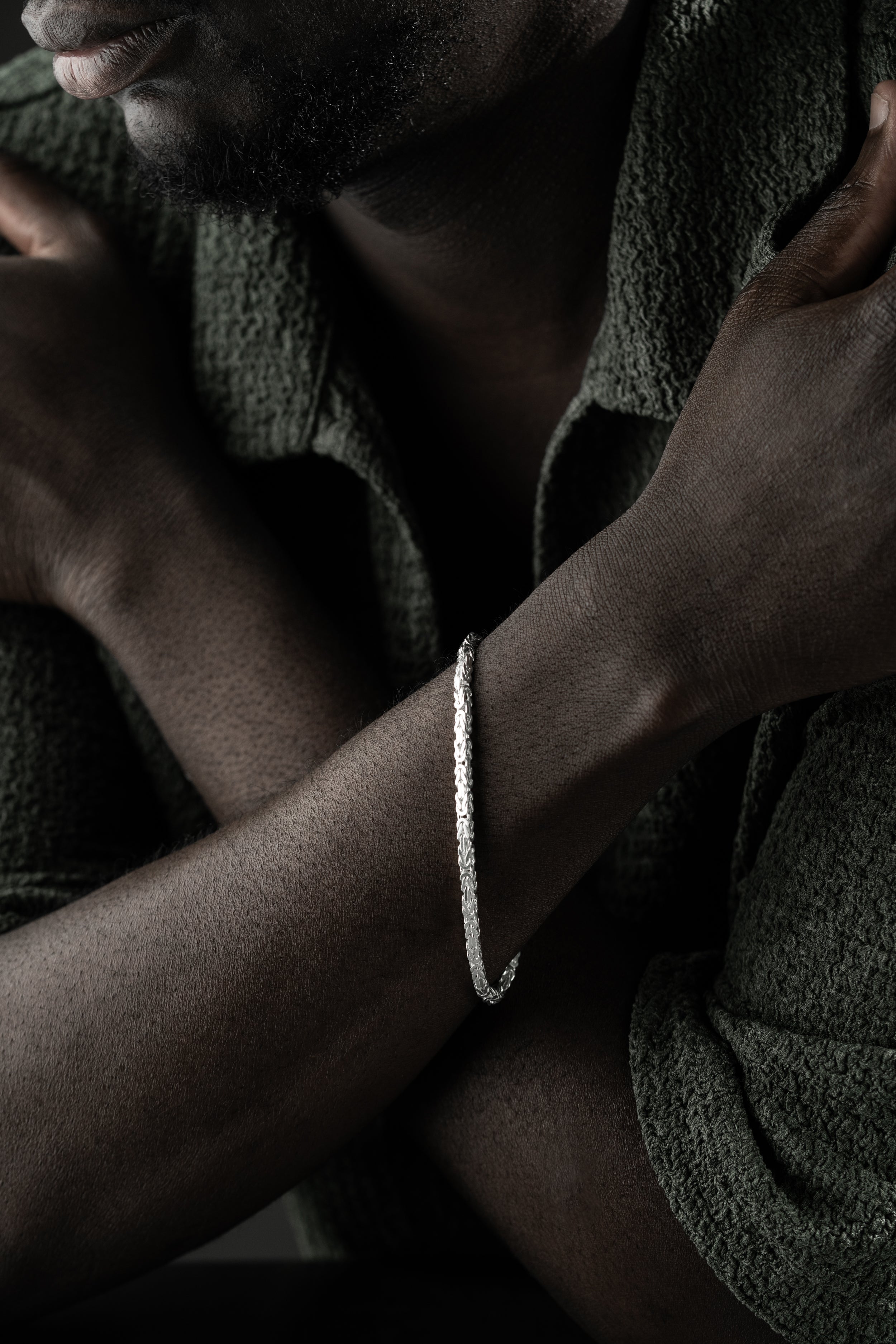 Massives viereckiges Silberarmband 3mm von Ketten Boss, handgefertigt, glänzend und langlebig.