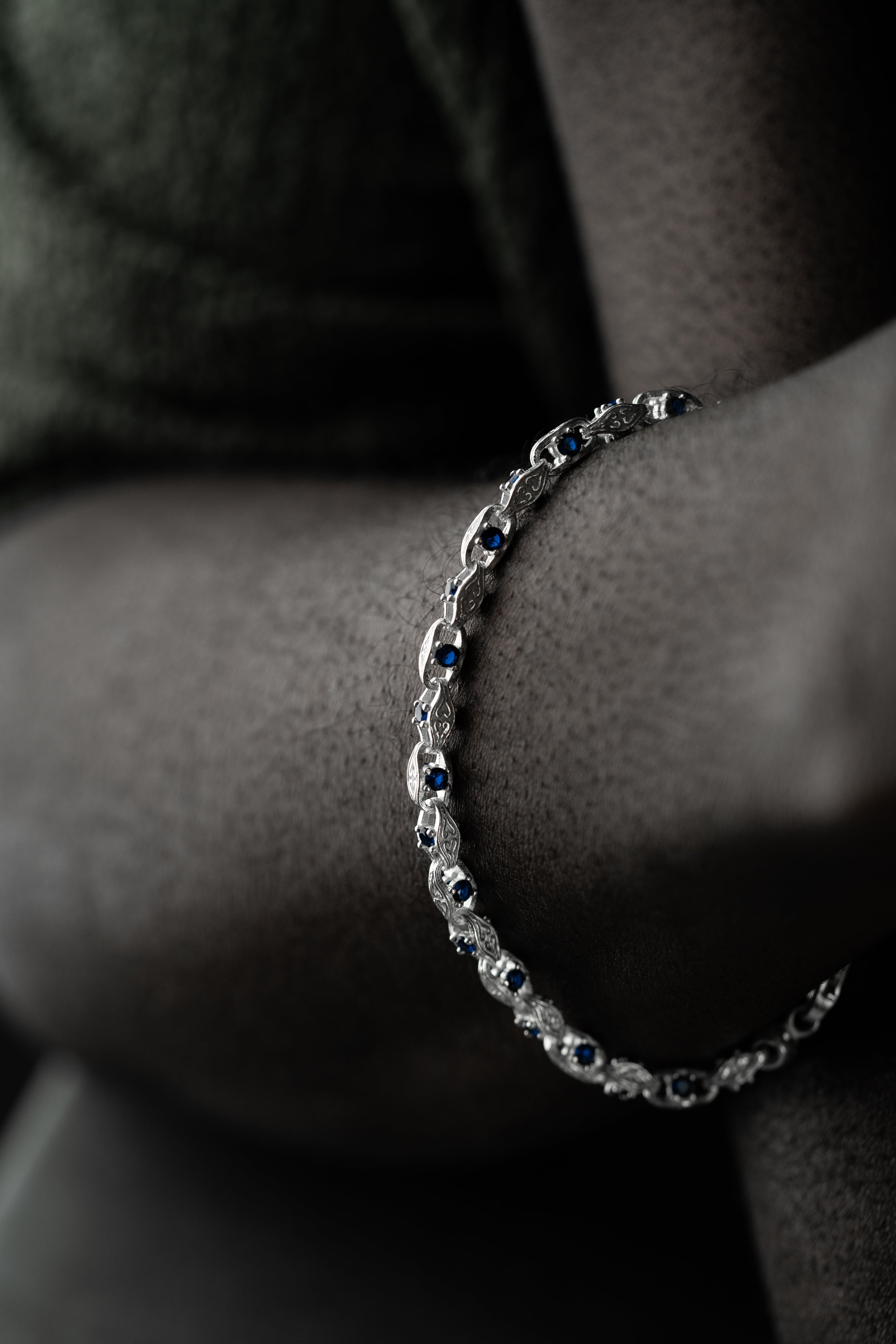 Anker Blue Diamond Armband 5mm aus 925 Silber, detailreiche Schmuckarmband mit blauen Diamanten von Ketten Boss